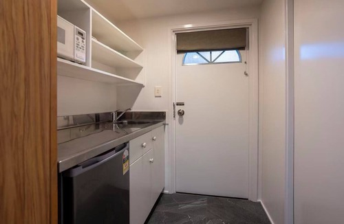 Upper Hutt Hotel | Wallaceville House Motor Lodge