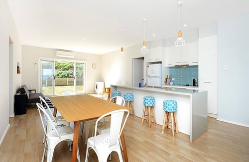 North Beach House | Wallaroo Esplanade Beachfront – Pet-Friendly Holiday House, North Beach | Ideal for 28+ Night Extended Stays