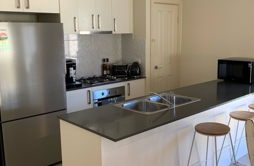 Wallaroo House | Wallow in Wallaroo on the Copper Coast. Relax with family and friends