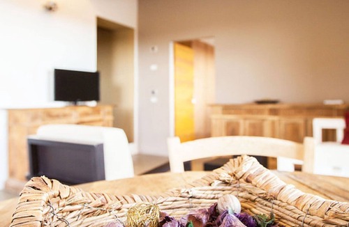 Pelago Apartment | Walnut apartment at Podere Castellare