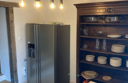 Praslay House | Walnut cottage