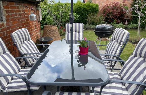 Sproughton House | Walnut Cottage