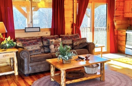 Waterville Cabin | Walnut Ridge Cabin 2 Bedrooms and Hot Tub Jacuzzi
