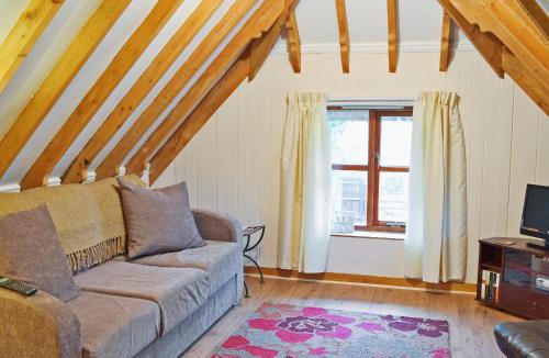 Martin House | Walnut Tree Cottage