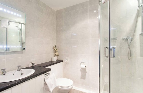 Blisworth Hotel | Walnut Tree Inn