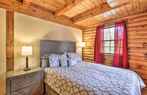 Pleasant Mount House | Wander & Unwind Log Cabin And Suites At Equestrian House
