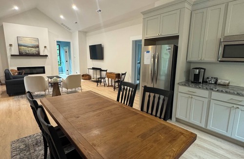 Batesville Cottage | Wandering Bear’s Cottage Near Crozet & Charlottesville, 2 bedroom