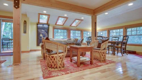 Rhododendron House | Wandering Woods - Meredith Lodging