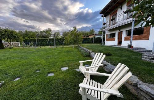 Avrig House | Wanderlust Cottage Avrig