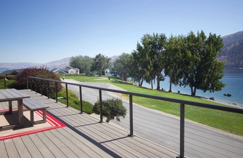 Wapato Point House | Wapato Point Bear Mountain Retreat - Views + Resort Access