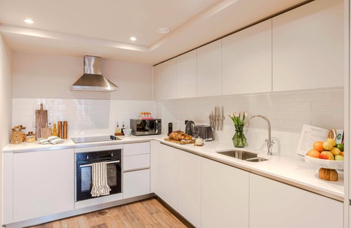 Bristol Floating Harbour Apartment | Wapping Wharf | 1 Bedroom Apartment Twin