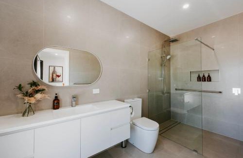 Central Mudgee House | Waratah Suite - Experience Cosy Country Charm