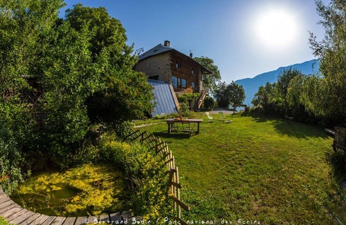 Chateauroux-les-Alpes Cottage | Warm, comfortable and quiet gîte, in the heart of nature, between lake and mountains