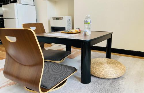 Shiroishi Apartment | Warm House 5