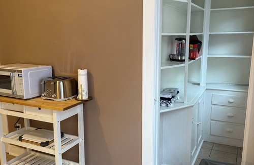 Summit - University House | Warm & Inviting Fresh 2BR With All Essentials Central St.Paul Stay