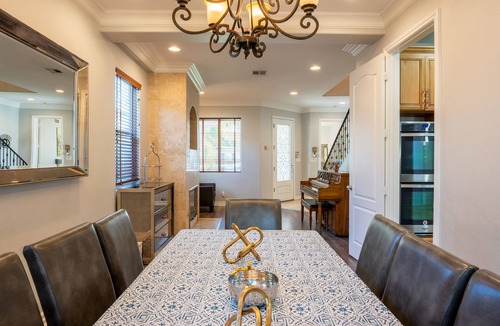 Sherman Oaks House | Warm, Inviting, Spacious Mediterranean Style Home Near Universal Studios
