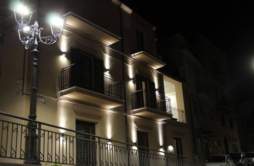 Caccamo House | WARM ROOM, OVERLOOKING THE COURSE, SPACIOUS AND FRESHLY RENOVATED
