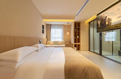 Dujiangyan Hotel | Warm Shore
