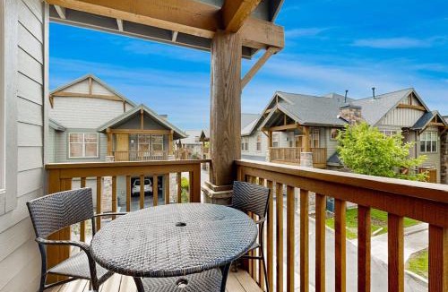 Kimball Junction House | Warm spacious home base at Redstone - walk to shops & dining