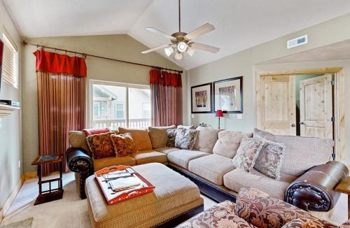 Kimball Junction House | Warm spacious home base at Redstone - walk to shops & dining