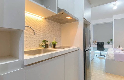 Kayu Putih Apartment | Warm Studio At Tifolia Apartment