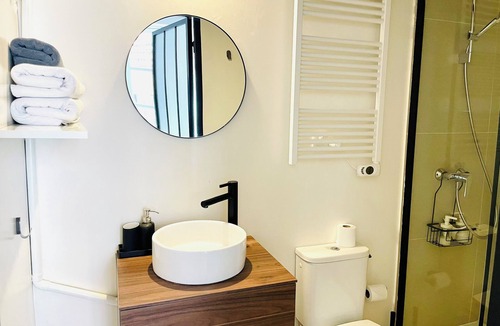 Marly-le-Roi Apartment | Warmth and character - Studio #5 - Casa Londono