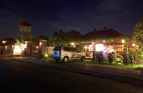 Singakerta Apartment | Warung Mandi & Villa
