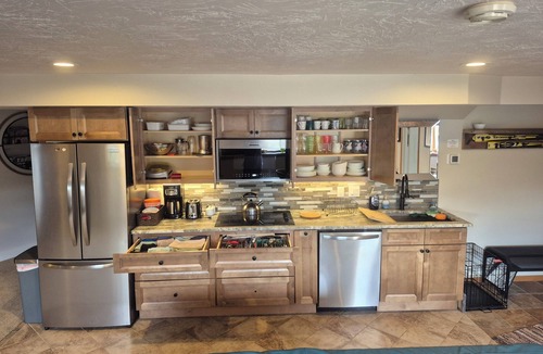 Woodland Estates House | Wasatch Front Mtn Ski Guest Suite-4 Beds, 3 Rms