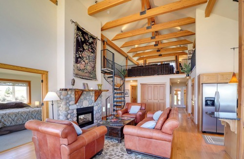 Brewster House | Washington Mountain Getaway w/ Game Room, Sauna