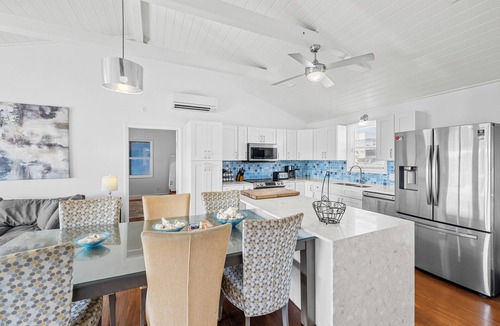 Cooper Jack Bay Settlement Villa | Waterfront 3BR Villa w/Pool, Parking & Private Patio