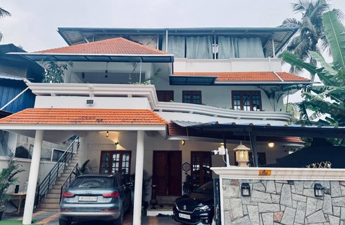 Thiruvananthapuram Villa | Water Element Cozy 1-bedroom villa in fantastic Thiruvananthapuram with AC