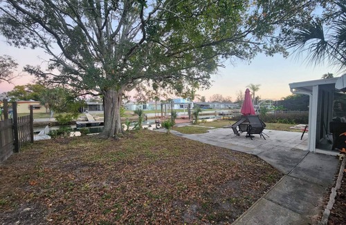 Signal Cove House | Water front 2/2 home with AC and Hot tub in charming Hudson