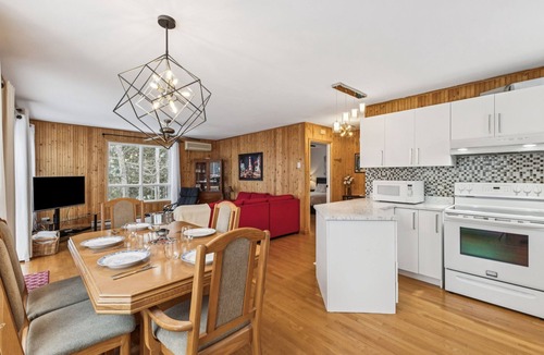 Nominingue Cottage | Water Front - Cozy Lakeside Getaway