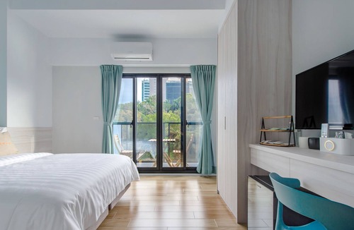 Yuchi Bed & Breakfast | Water House