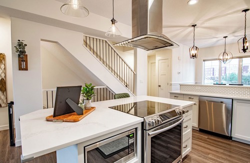 Sylvan Lake House | Water's Edge Escape - Luxury Lakehouse on the Marina