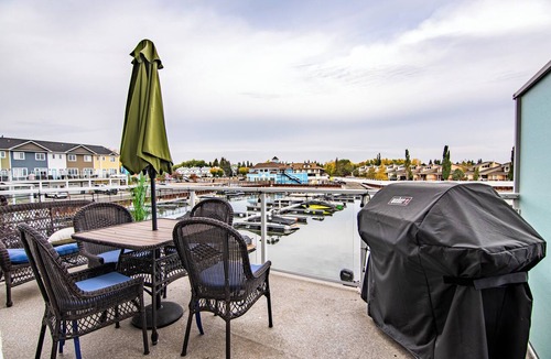 Sylvan Lake House | Water's Edge Escape - Luxury Lakehouse on the Marina