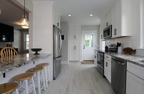 Newport House | Water View 6-Bedroom Colonial, Hedgegate of Newport, Perfect for Large Groups