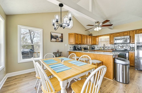 Albany House | Water-View Deck: Home on Dale Hollow Lake
