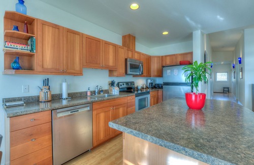 Eastsound Condo | Water view! Luxury Port Suite - walk to cafes, shops, galleries & beaches.