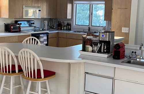 Groton House | Water views, work/live, 5BD/2.5BA, Pets in Groton Long Point, CT