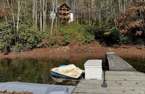 Cullowhee House | Waterfall Cove on Lake Glenville, Lakefront Home with Dock, 5BR, 3Ba, Sleeps 10+