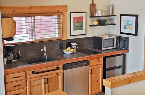 Langley Condo | Waterfront 1 bedroom condo - private deck offering spectacular views