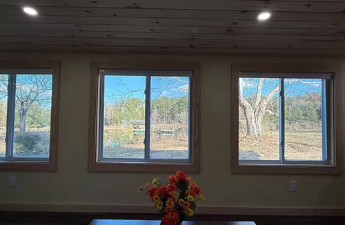 Mount Pleasant Cottage | Waterfront 1-bedroom cottage in Bainbridge GA