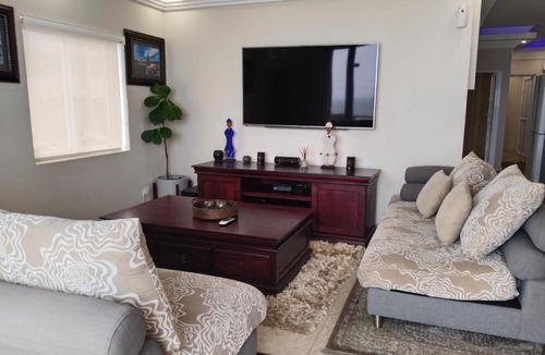Selection Beach Apartment | Waterfront 19