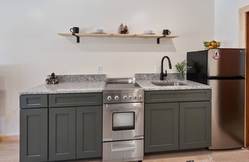 Holderness House | Waterfront 2 bed 2 bath rental (Suite 2)
