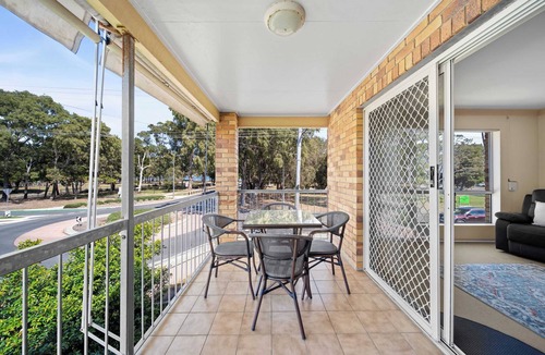 Bellara Apartment | Waterfront 2 Bedroom Apartment with Passage Views