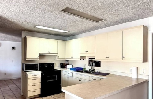 Providenciales Apartment | Waterfront 2-BR Suite in Providenciales