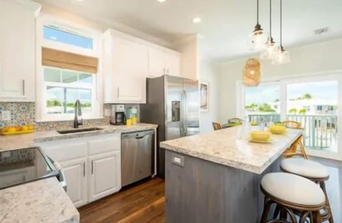 Cudjoe Key House | Waterfront 2BR Home w/Dock + Golf Cart, Open Water Views in Venture Out