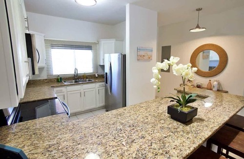 Rum Point Condo | Waterfront 2BR w/Pool/Jacuzzi– 7-UP Condo in Kaibo Kai