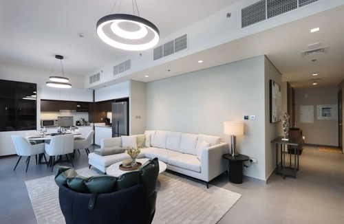 Dubai Apartment | Waterfront 2BR with Dubai Skyline Views